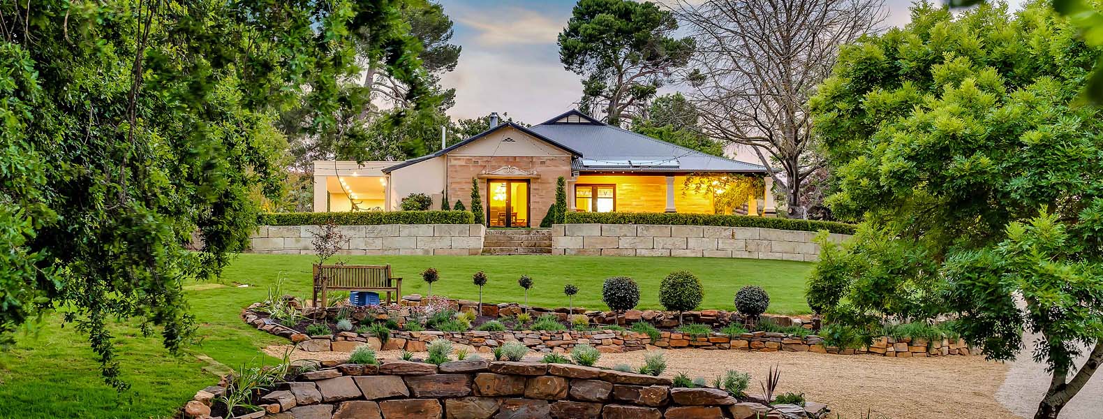 Dee-Anne Hunt Lifestyle Property Specialist Adelaide Hills