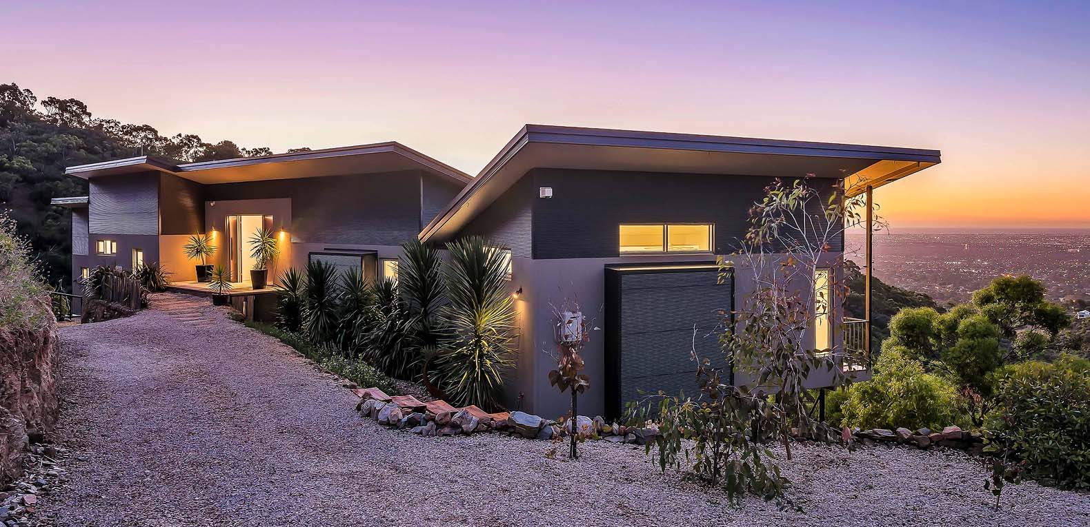 DeeAnne Hunt Lifestyle Property Adelaide Hills Real Estate Agent DeeAnne Hunt Lifestyle Property Adelaide Hills Real Estate Agent