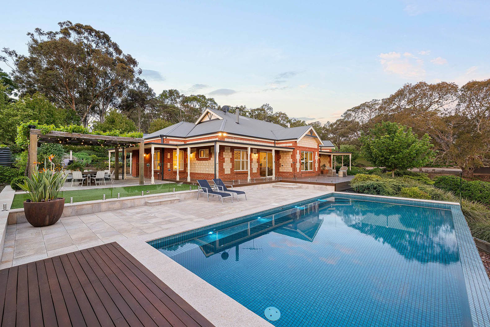 96 Bugle Range Road Macclesfield